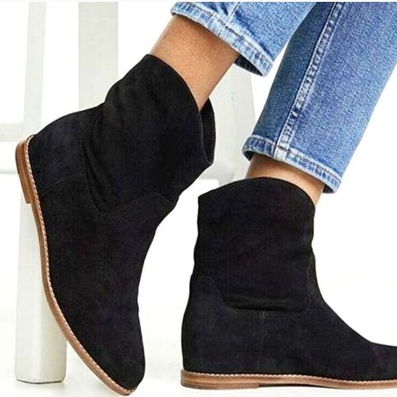 Vince Sinclair Black Suede Cowboy-Style Booties. Size 5 M - Picture 1 of 10